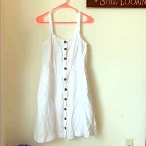*NWT* White Loft Dress!!! With pockets!